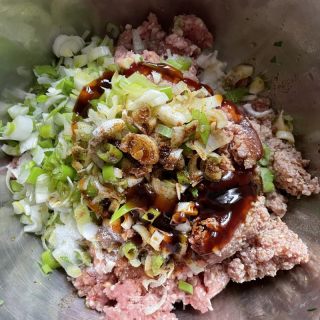 芹菜牛肉火饺的做法步调：4