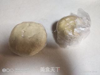 蛋黄酥的做法步调：3