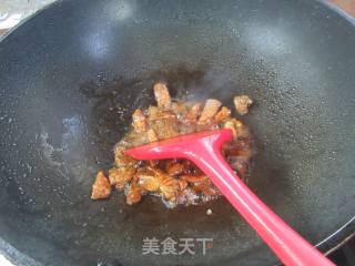 肉片柿子椒炒魔芋结的做法步调：7