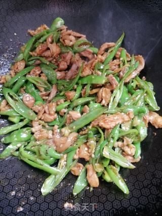 辣椒炒肉的做法步调：7