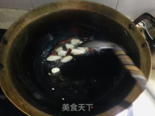 醋溜利剑菜的做法步调：2