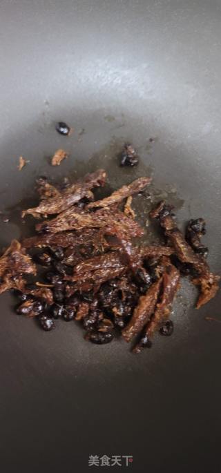 豆豉鲮鱼炒油麦菜的做法步调：3