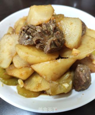 牛肉丸焖萝卜的做法步调：8