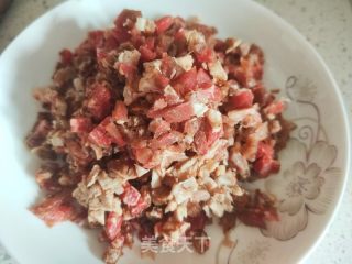 喷鼻菇牛肉酱的做法步调：3