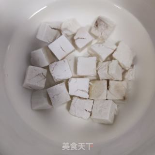 五指毛桃炖肉汤的做法步调：2