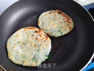 芥菜鸡蛋豆腐馅饼的做法步调：16