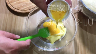 奶酥吐司，绵硬推丝心感如云朵普通，甘美奶酥，让团体风味更上一层。的做法步调：9
