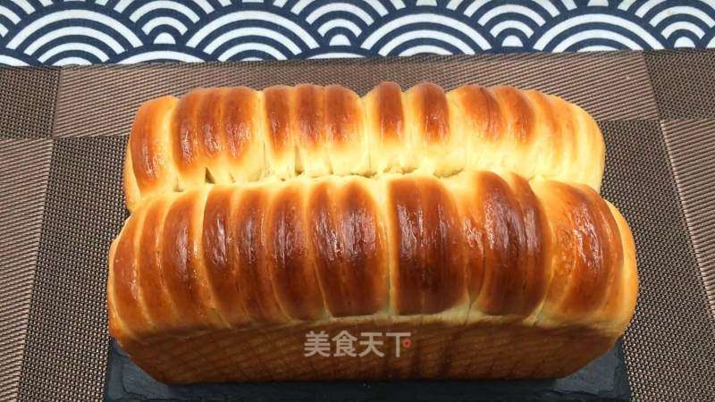 奶酥吐司，绵硬推丝心感如云朵普通，甘美奶酥，让团体风味更上一层。的做法