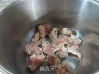 鹌鹑蛋百叶结牛腩煲的做法步调：2