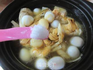 鹌鹑蛋百叶结牛腩煲的做法步调：9