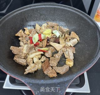 牛肉里的做法步调：7
