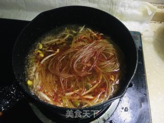 酸辣白薯粉的做法步调：4