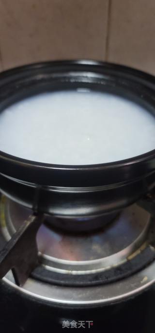 鸡蛋牛肉喷鼻菜粥的做法步调：4