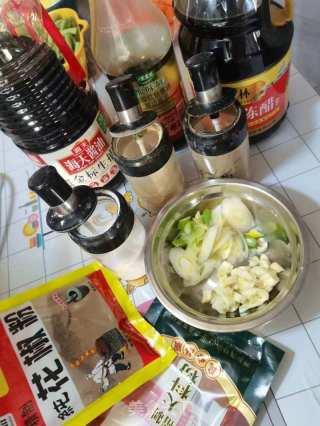 五花肉豆角土豆焖里的做法步调：2