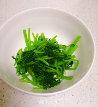 凉拌茼蒿的做法步调：4