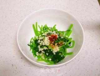 凉拌茼蒿的做法步调：5