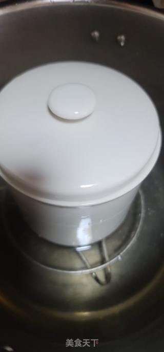 花旗参桂圆黑鸡汤的做法步调：4