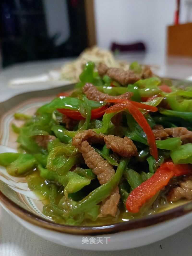 肉丝炒薄皮椒的做法