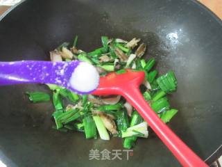 年夜蒜炒鲍鱼的做法步调：10