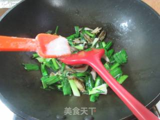 年夜蒜炒鲍鱼的做法步调：11