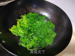凉拌菠菜的做法步调：2