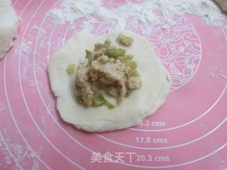 榨菜猪油渣烤饼的做法步调：11