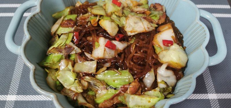 包菜炒粉条的做法