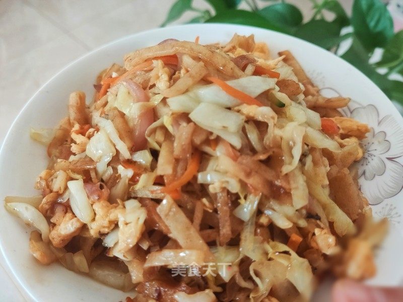 鸡蛋炒饼丝的做法