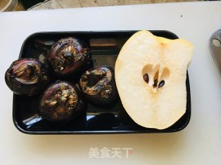 荸荠雪梨糖火的做法步调：1