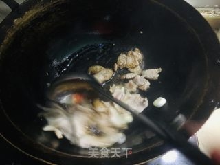 有机菜花炒肉片的做法步调：4