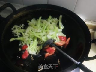 有机菜花炒肉片的做法步调：5
