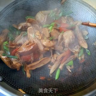 鸡腿菇鲍鱼烧王鸽的做法步调：19