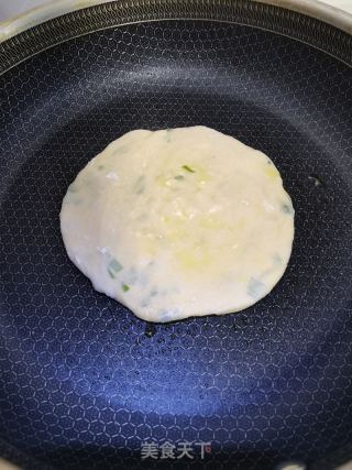 家常葱花饼的做法步调：12