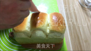 波兰种吐司，操纵简朴，易收缩推丝，心感坚实，奶喷鼻味实足。的做法步调：15