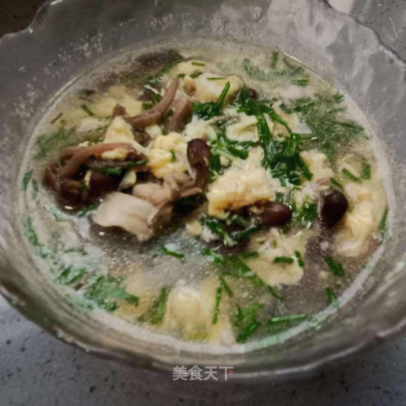 鸡蛋陈贝小鸡枞菌汤的做法