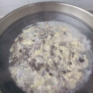 鸡蛋陈贝小鸡枞菌汤的做法步调：11