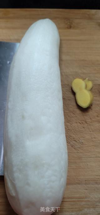 腊鸭腿煲利剑萝卜汤的做法步调：3