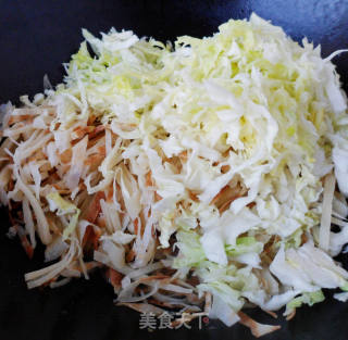 洋利剑菜素炒饼的做法步调：5