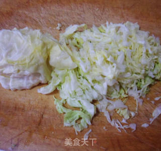 洋利剑菜素炒饼的做法步调：2