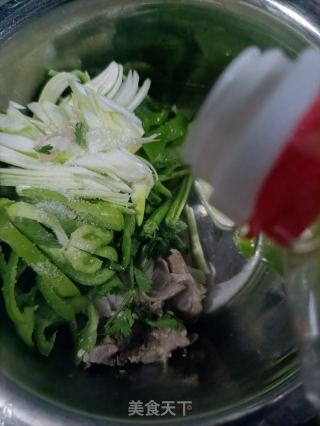 山君菜拌羊肉的做法步调：6