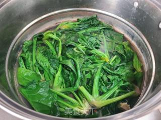 花死菠菜的做法步调：7