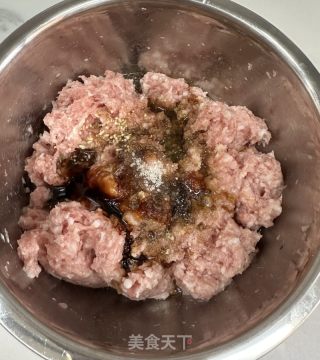 荠菜肉馅饺子的做法步调：8