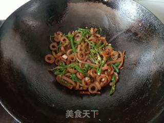 青椒炒猪皮的做法步调：7