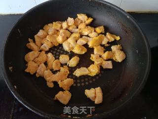 五喷鼻椒盐鸡胸的做法步调：8