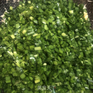 收里韭菜盒子的做法步调：21