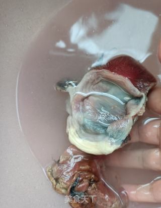 喷鼻菇鸡纯玉米里条的做法步调：2
