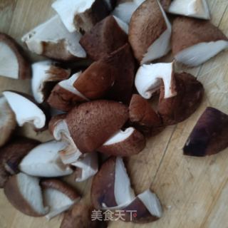花肉喷鼻菇油菜的做法步调：2