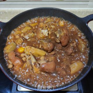 花死莲藕炖猪足的做法步调：17