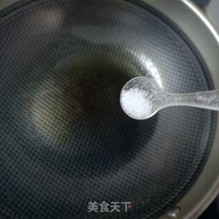 韭菜炒鸡胸肉的做法步调：4