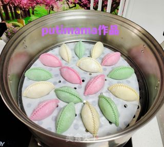 大年夜宴多彩蒸饺的做法步调：15